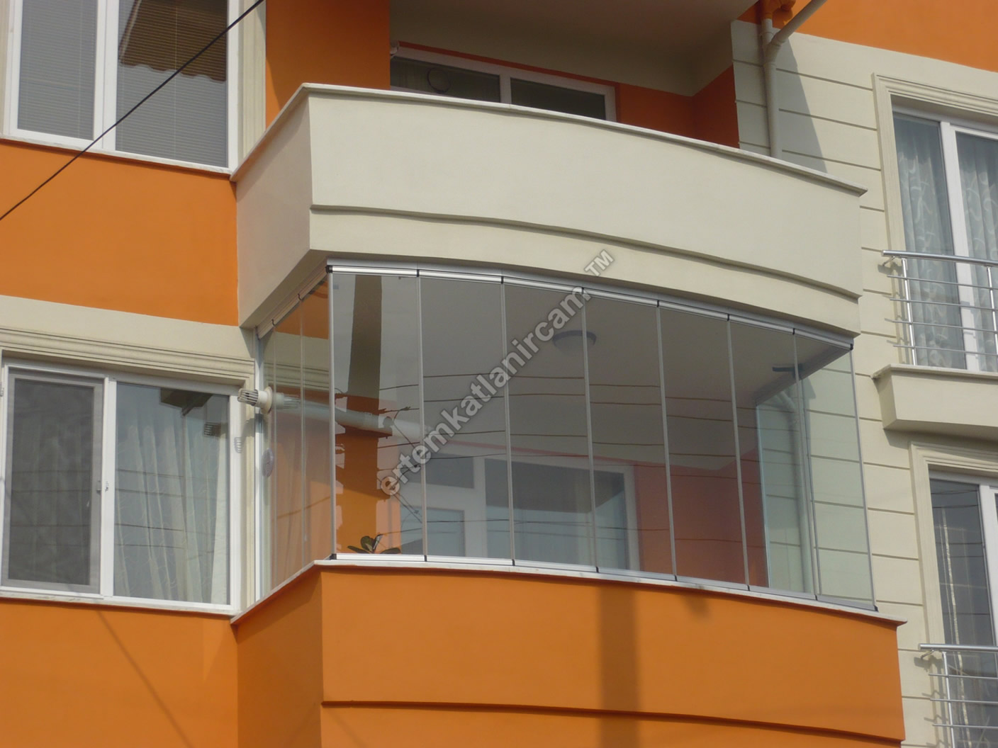 Dikdörtgen Balkonlar