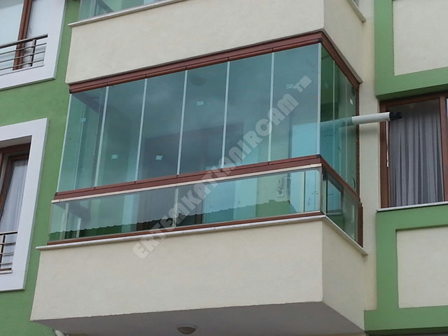 Dikdörtgen Balkonlar